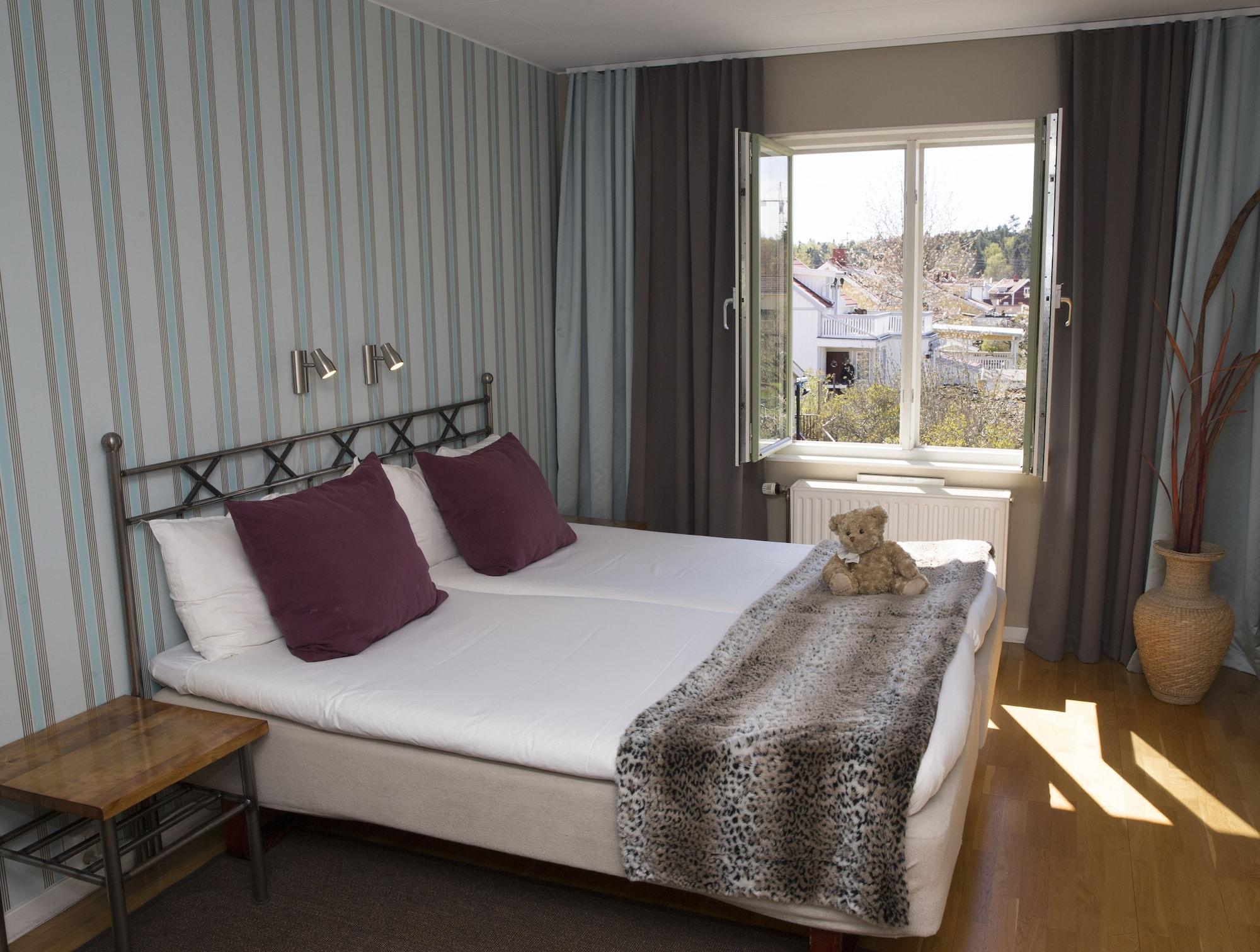 Maude'S Hotel Enskede Стокхолм Екстериор снимка