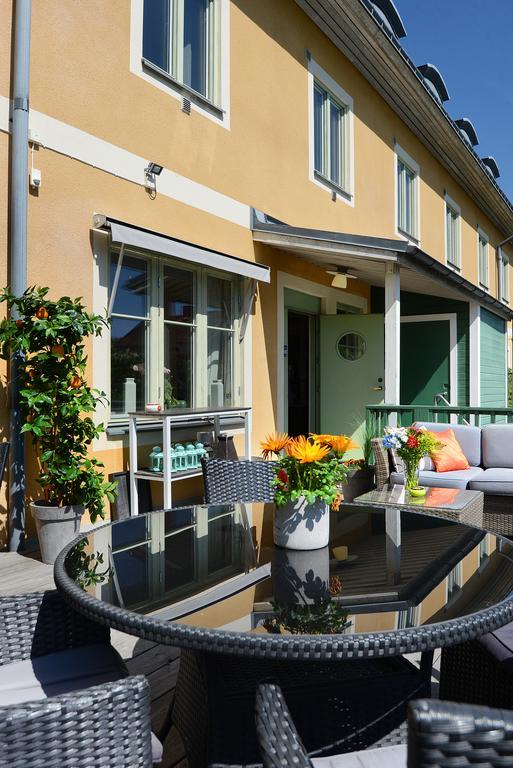Maude'S Hotel Enskede Стокхолм Екстериор снимка