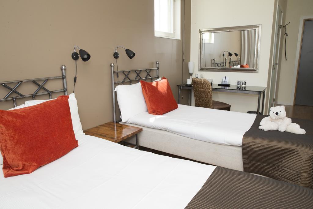 Maude'S Hotel Enskede Стокхолм Екстериор снимка