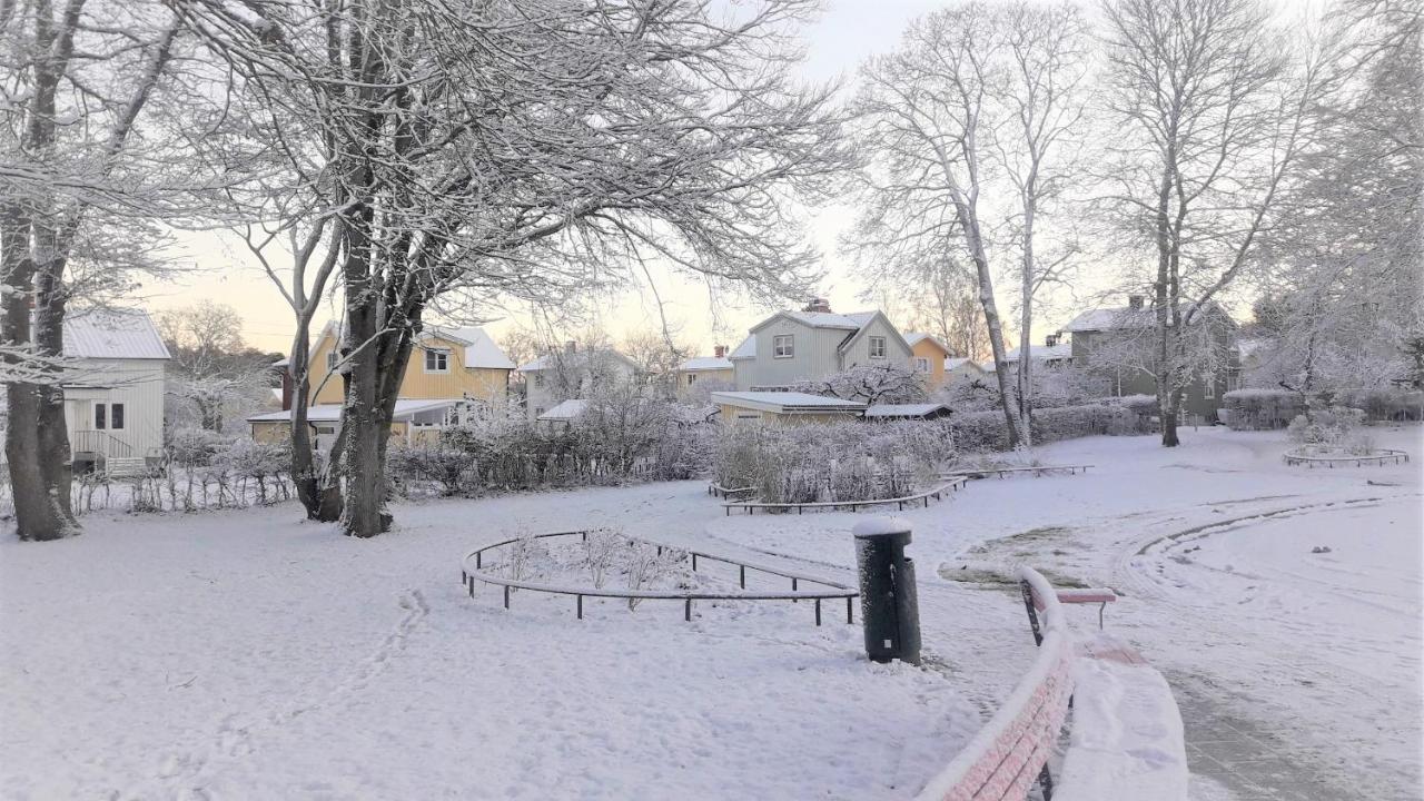 Maude'S Hotel Enskede Стокхолм Екстериор снимка
